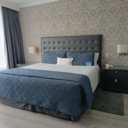 Aparta Hotel Torres De Suites Кіто Екстер'єр фото