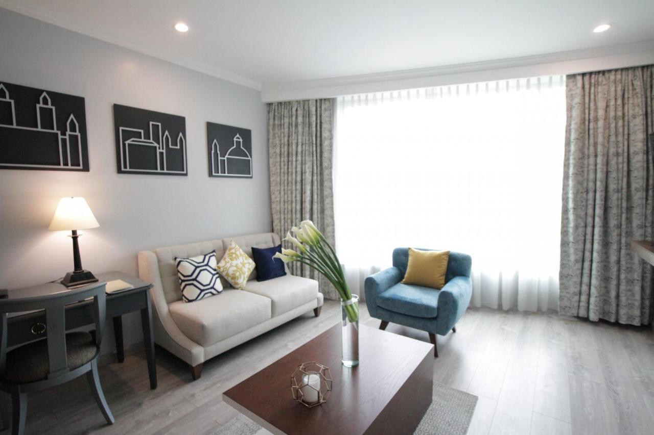 Aparta Hotel Torres De Suites Кіто Екстер'єр фото
