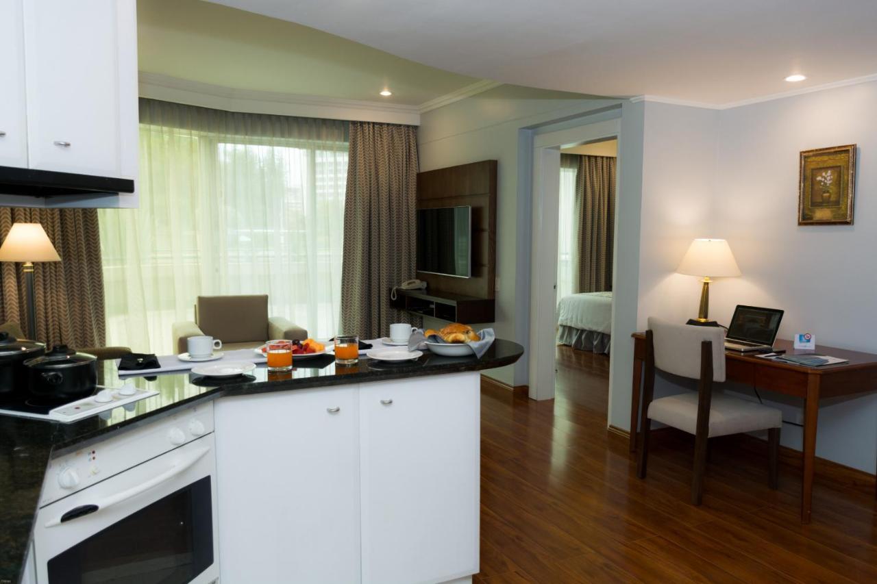 Aparta Hotel Torres De Suites Кіто Екстер'єр фото