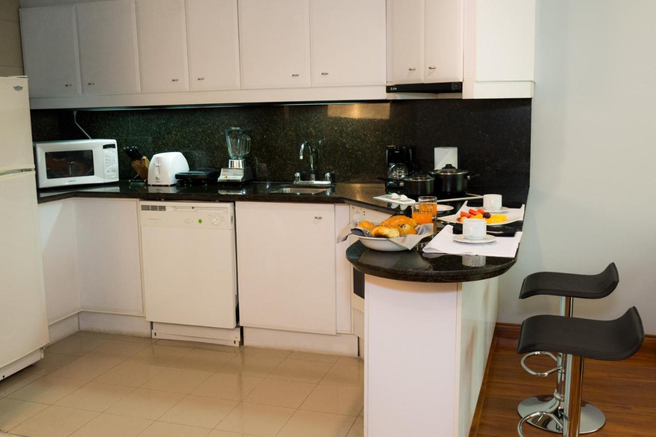 Aparta Hotel Torres De Suites Кіто Екстер'єр фото