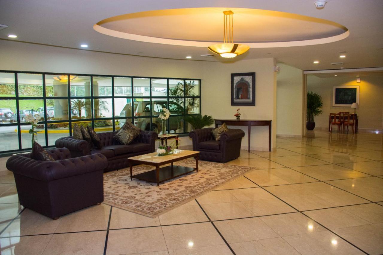 Aparta Hotel Torres De Suites Кіто Екстер'єр фото