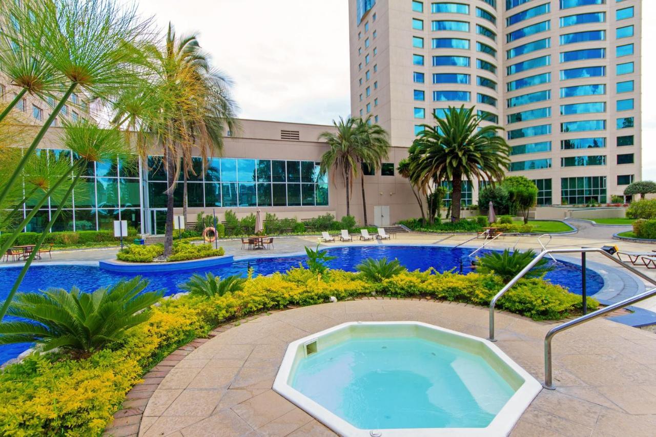 Aparta Hotel Torres De Suites Кіто Екстер'єр фото