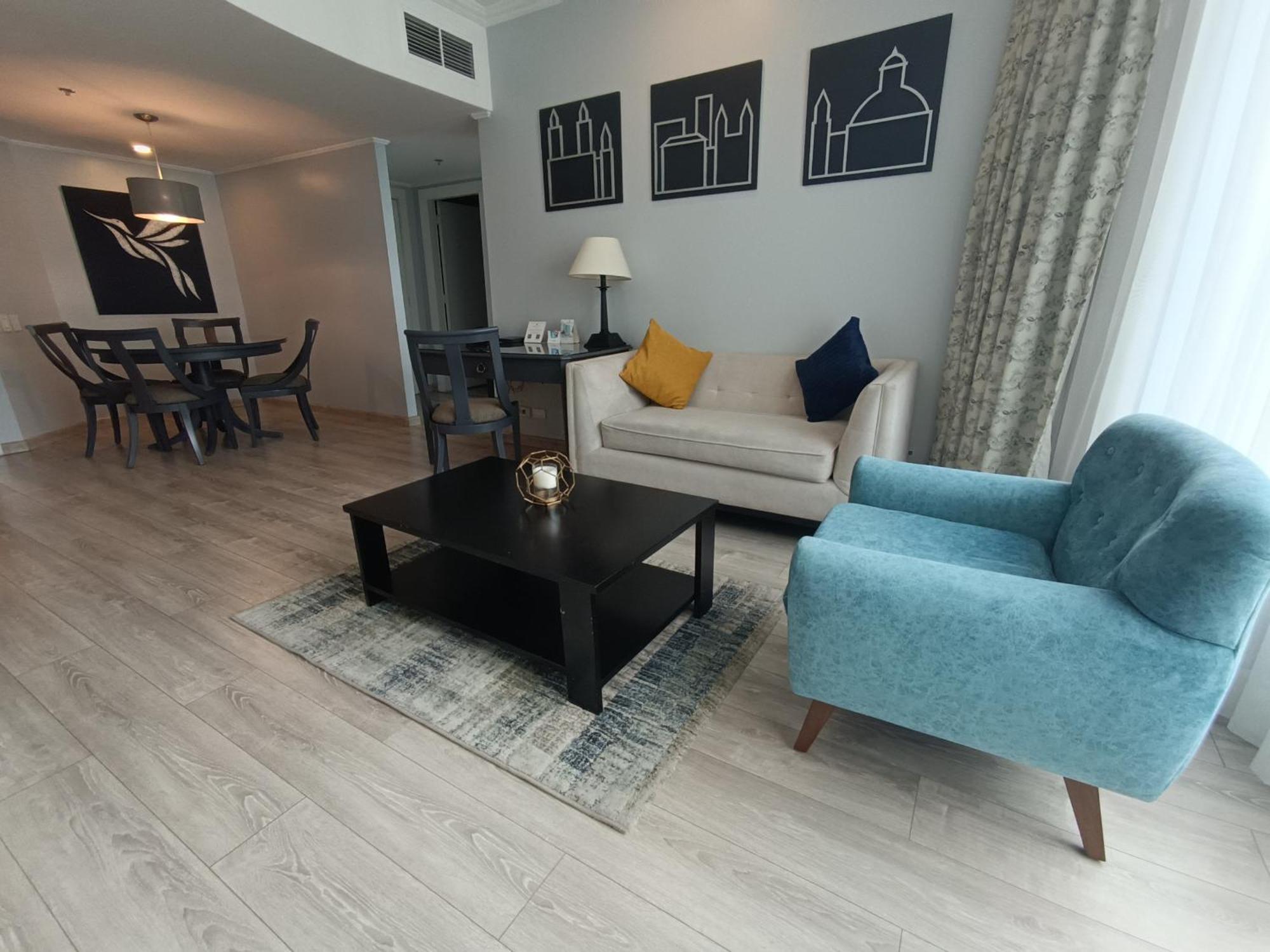 Aparta Hotel Torres De Suites Кіто Екстер'єр фото