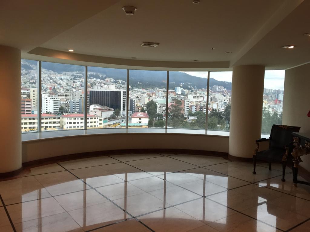 Aparta Hotel Torres De Suites Кіто Номер фото