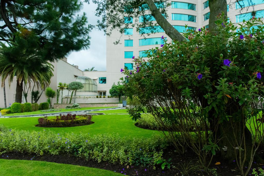 Aparta Hotel Torres De Suites Кіто Екстер'єр фото