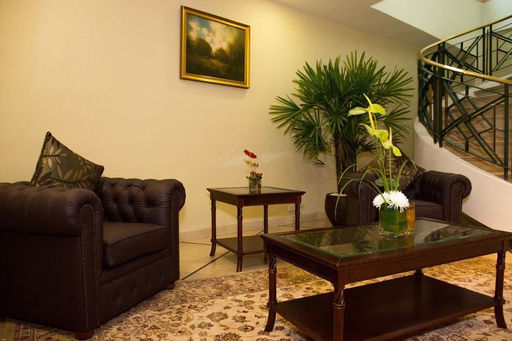 Aparta Hotel Torres De Suites Кіто Екстер'єр фото